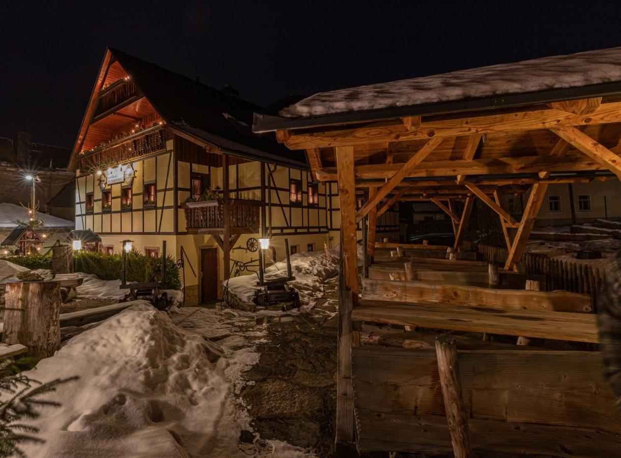 Pension Und Gaststaette Zur Knappenschaenke Thermalbad Wiesenbad Экстерьер фото